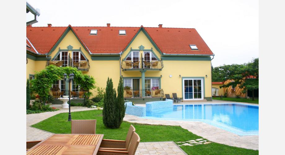 2027 HETVENKEDŐ HATVANASOK Pótszilveszter Harkány - Siklós - Máriagyűd - Eszék