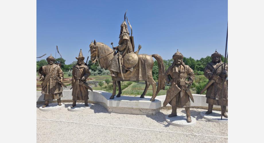 Szeged - A 3 testőr - Ópusztaszer - Arad